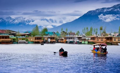 Kashmir-honeymoon-tour-package-from-Jammu